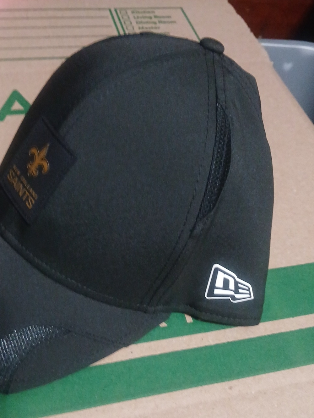 New Era New Orleans Saints 2025/26 Sideline Adjustable Hat - Picture 5 of 5